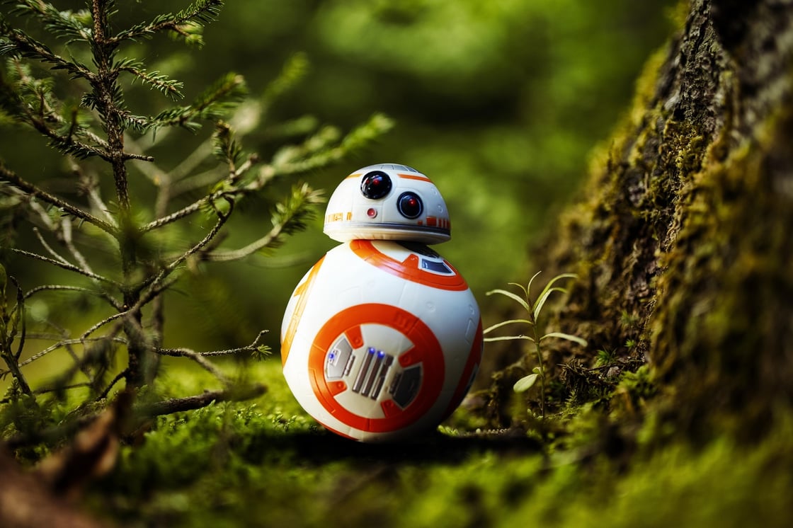 j_lloa-bb-8-7061242_1920